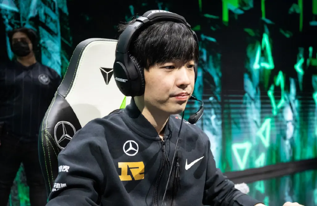 T1横扫NS,ShowMaker线上压制力十足宿敌对决入围赛,技惊四座 T1横扫NS,ShowMaker线上压制力十足宿敌对决入围赛,技惊四座