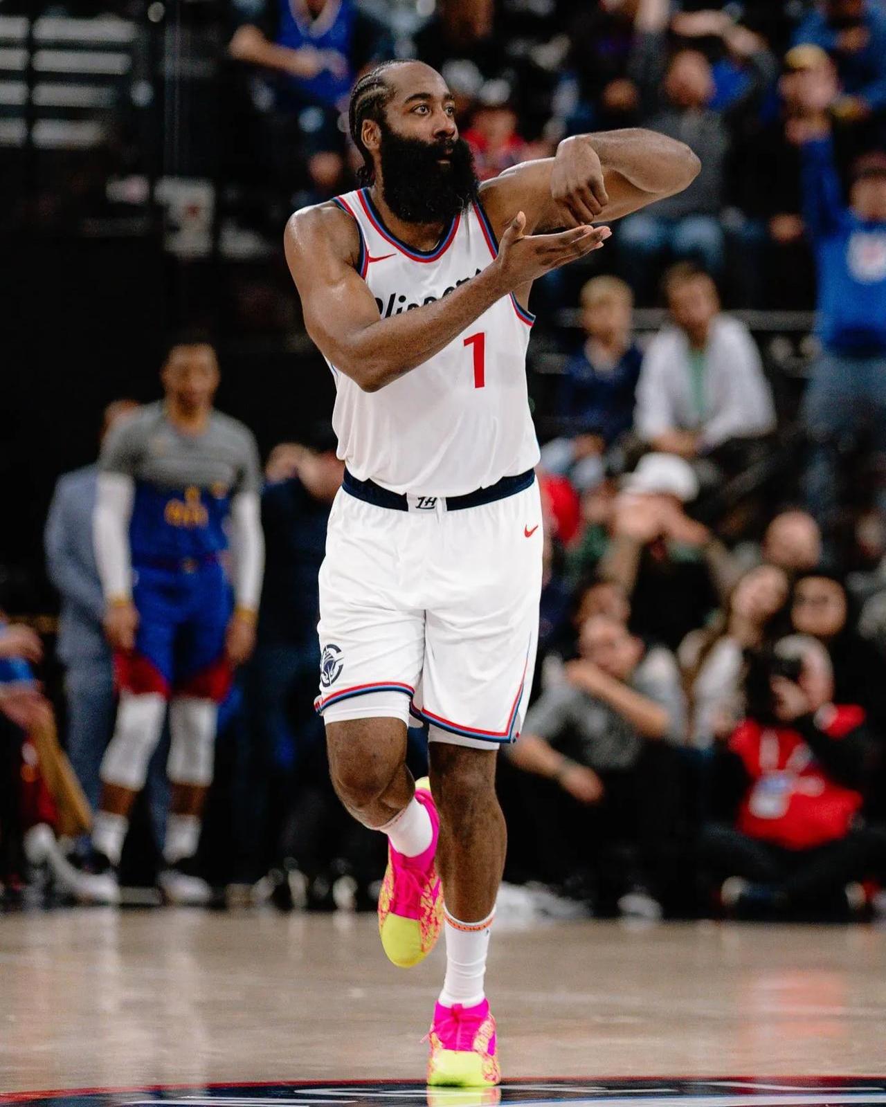 篮网B队鏖战马刺，巴图姆绝境逆转