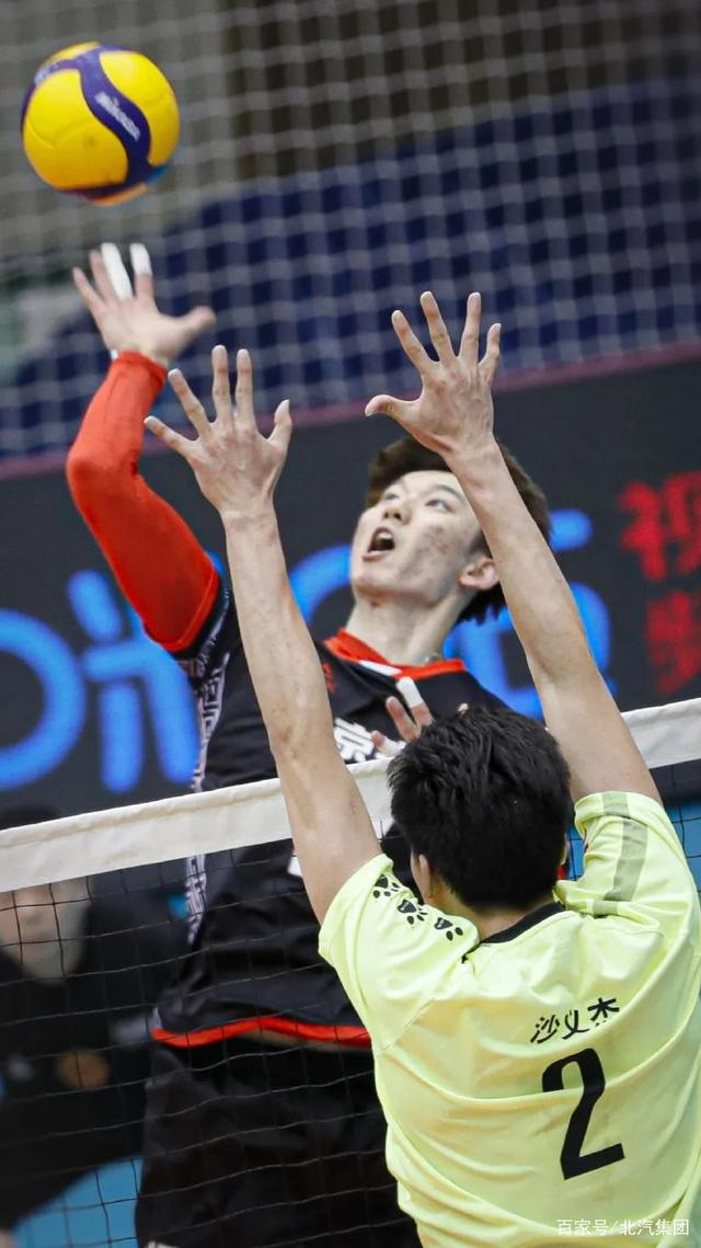 关于HLE血洗FPX，Tarzan开启传奇时刻激烈交锋淘汰赛，强势挺进下一轮的信息