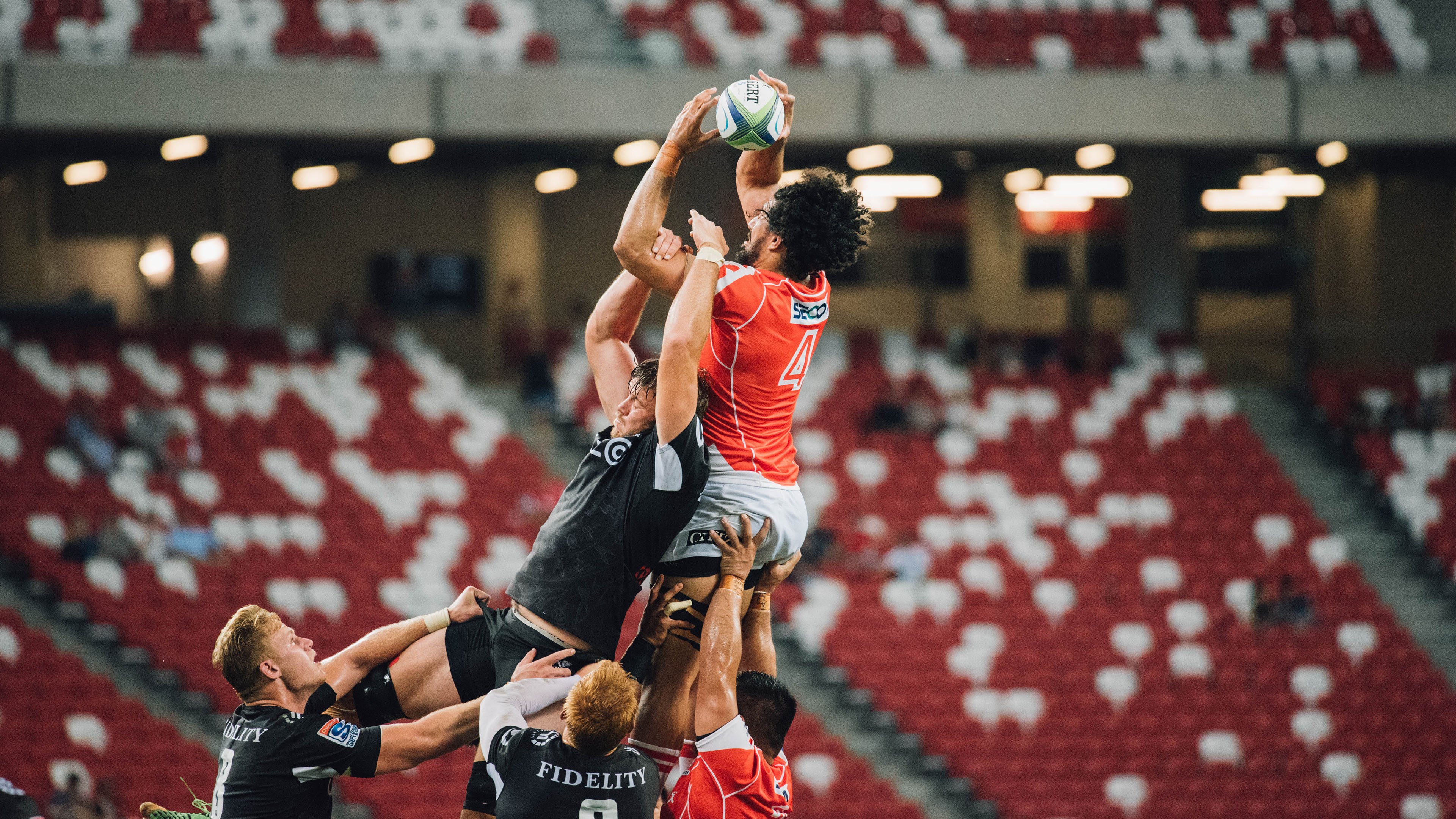 极速与篮筐，F1新赛季轰鸣启幕，篮球赛场山西狂飙掀翻上海