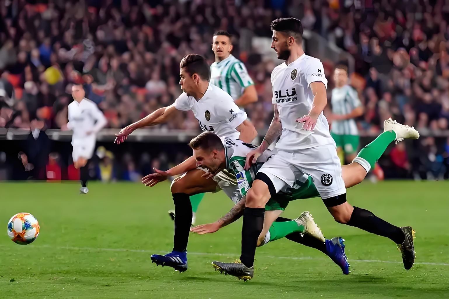 奥地利鏖战乌拉圭,拉什福德带队取胜的简单介绍 奥地利鏖战乌拉圭,拉什福德带队取胜的简单介绍