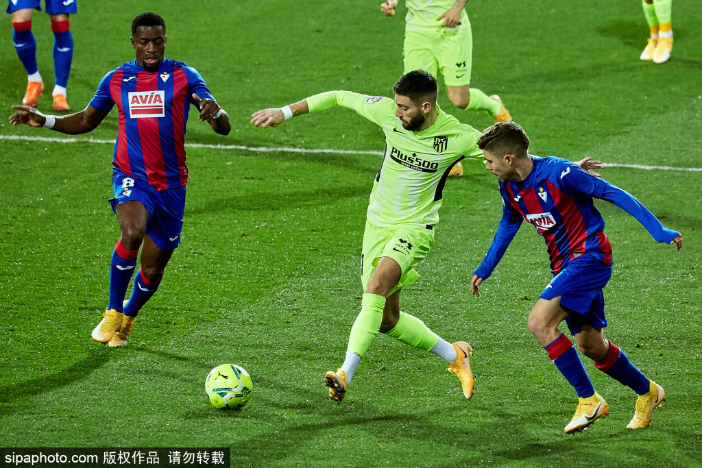 法国逆转中国,苏亚雷斯扛起全队 法国逆转中国,苏亚雷斯扛起全队