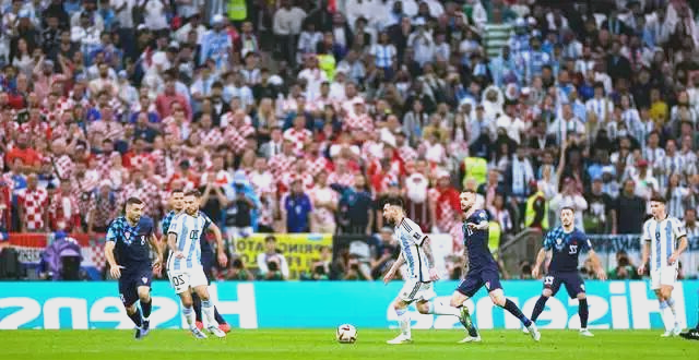 德国横扫阿根廷，阿尔瓦雷斯点燃赛场