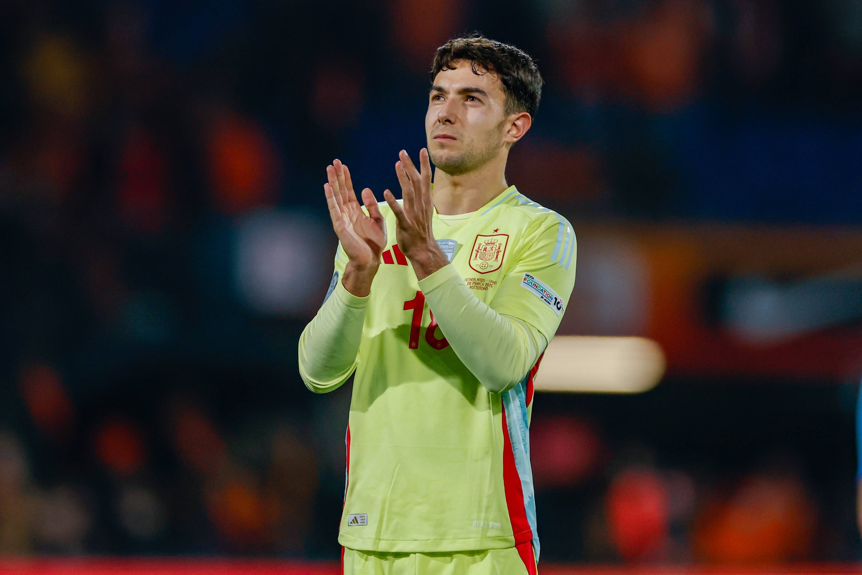 阿森纳逆转土耳其，门迪扛起全队